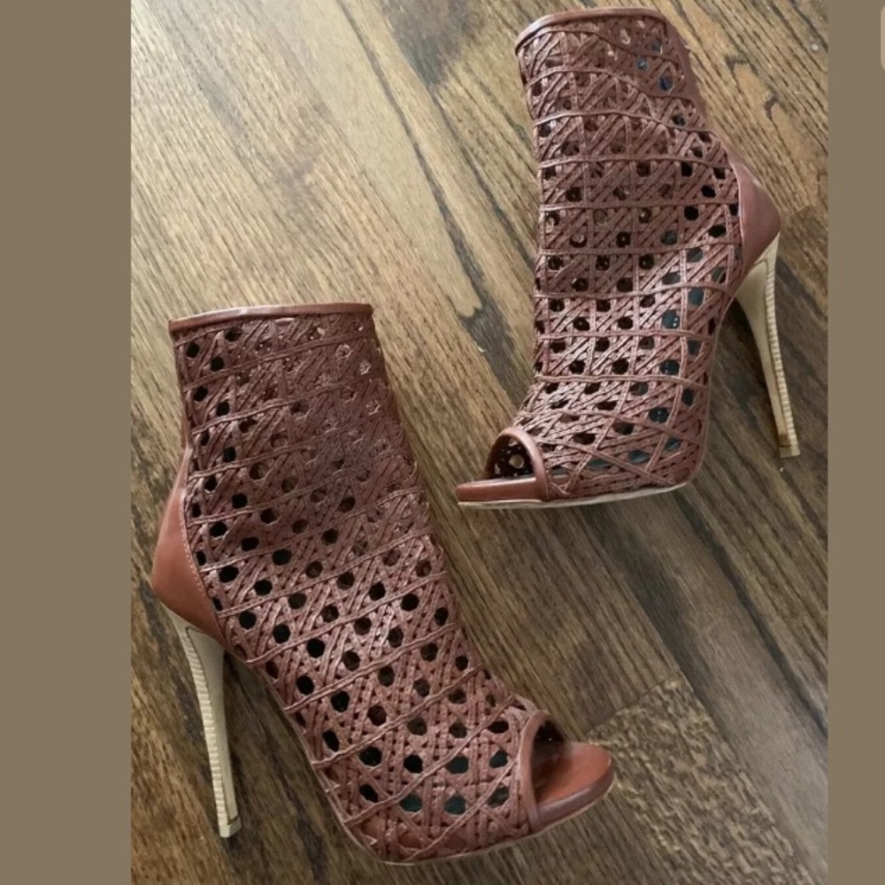 Pre Owned Giuseppe Zanotti Women’s Leather Bootie